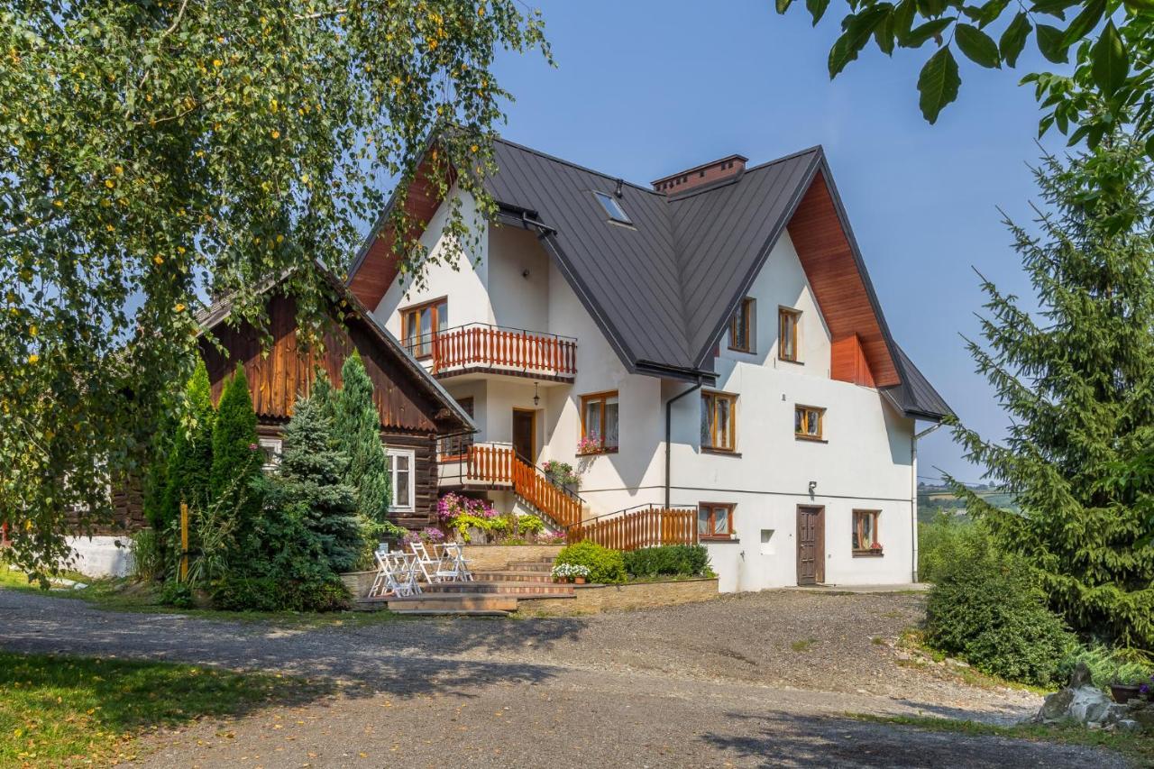 Wisniowy Gaj Vila Ujanowice Exterior foto