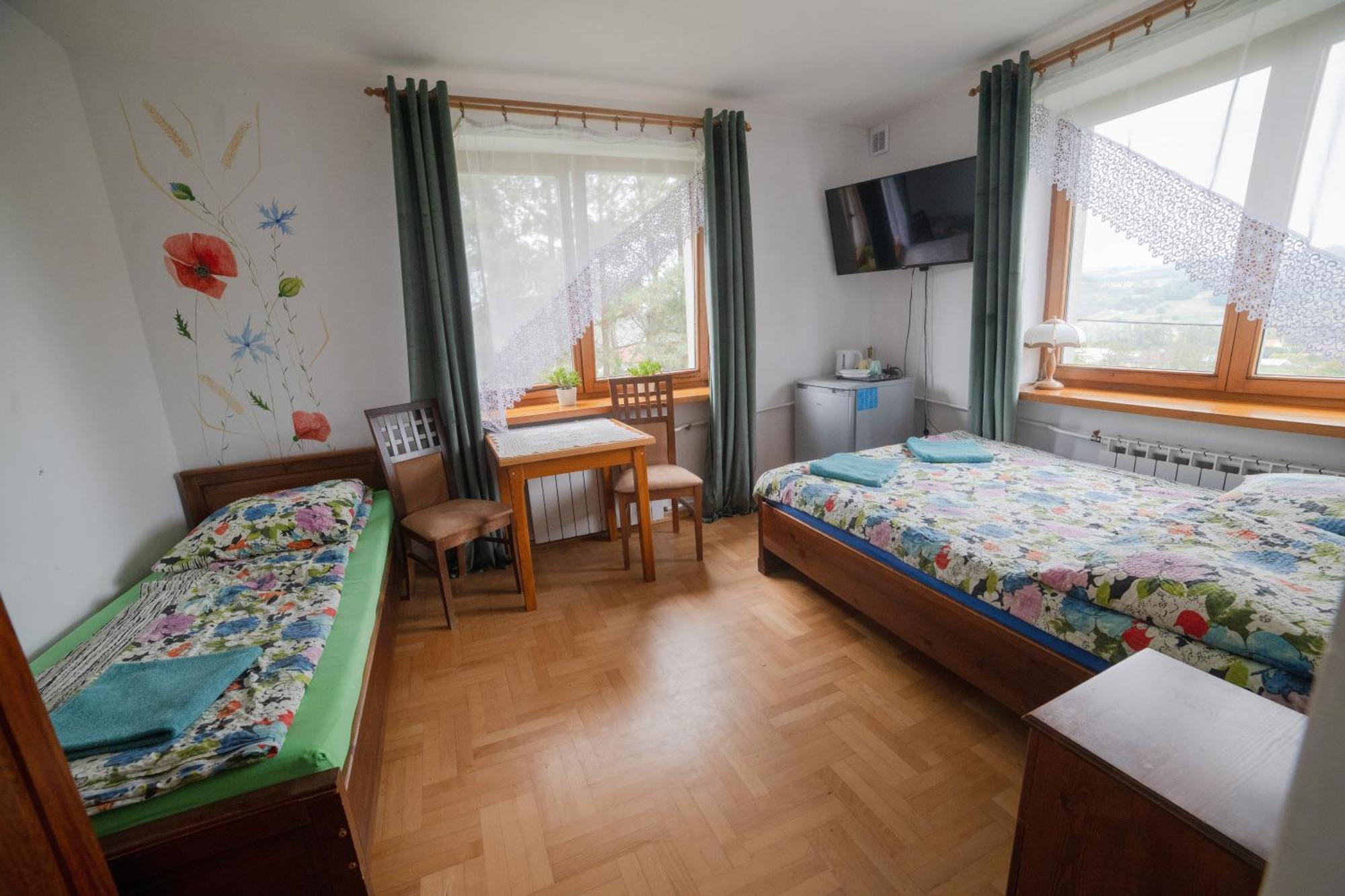Wisniowy Gaj Vila Ujanowice Exterior foto