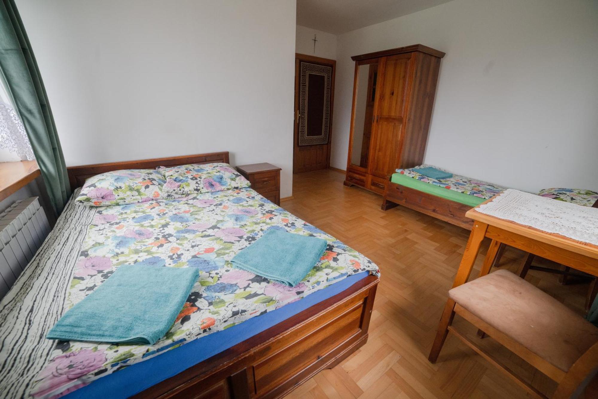 Wisniowy Gaj Vila Ujanowice Exterior foto